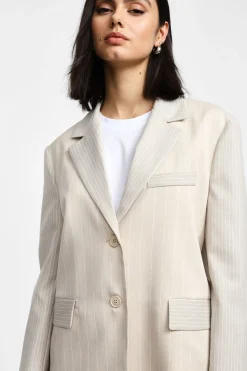 Blazer gessato con bottoni