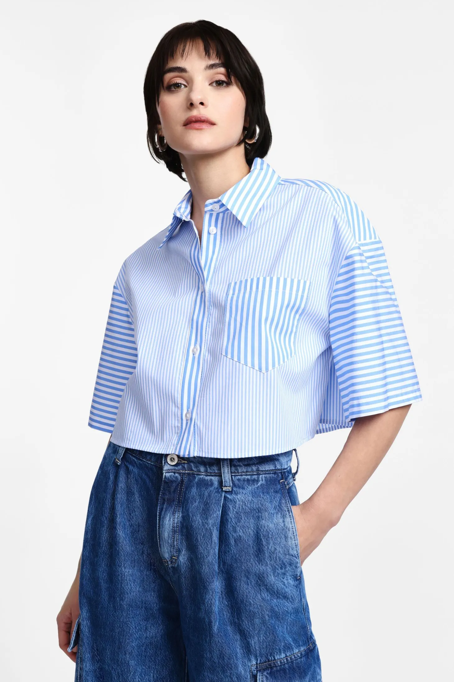 Camicia corta a righe combinate con tasca