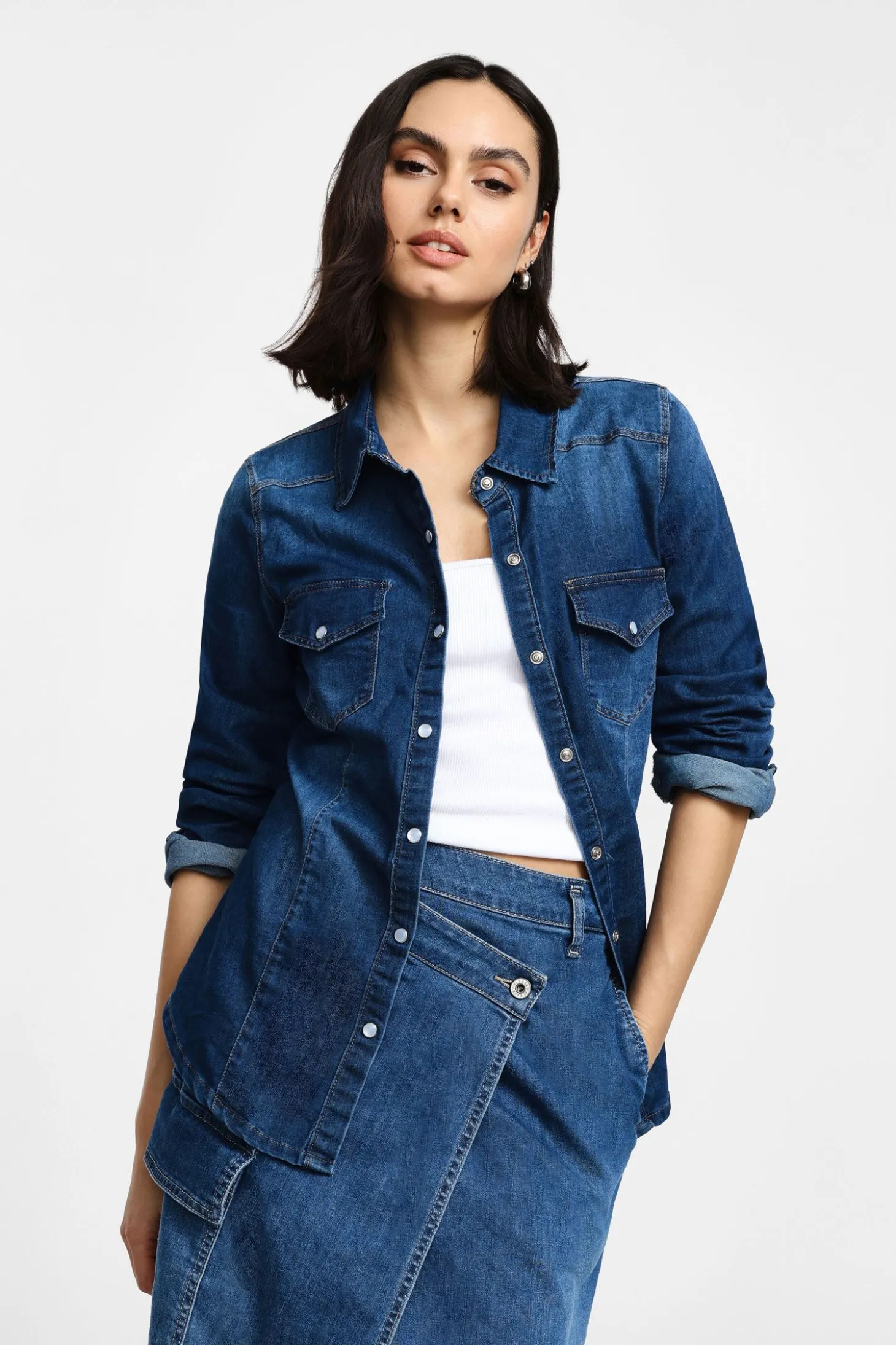 Camicia denim con tasche e bottoni