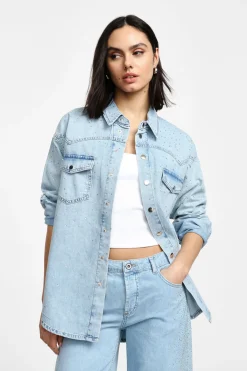 Camicia di jeans con strass e tasche