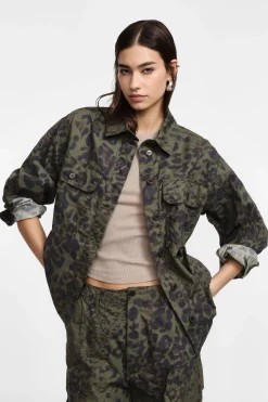 Giacca oversize con stampa animalier
