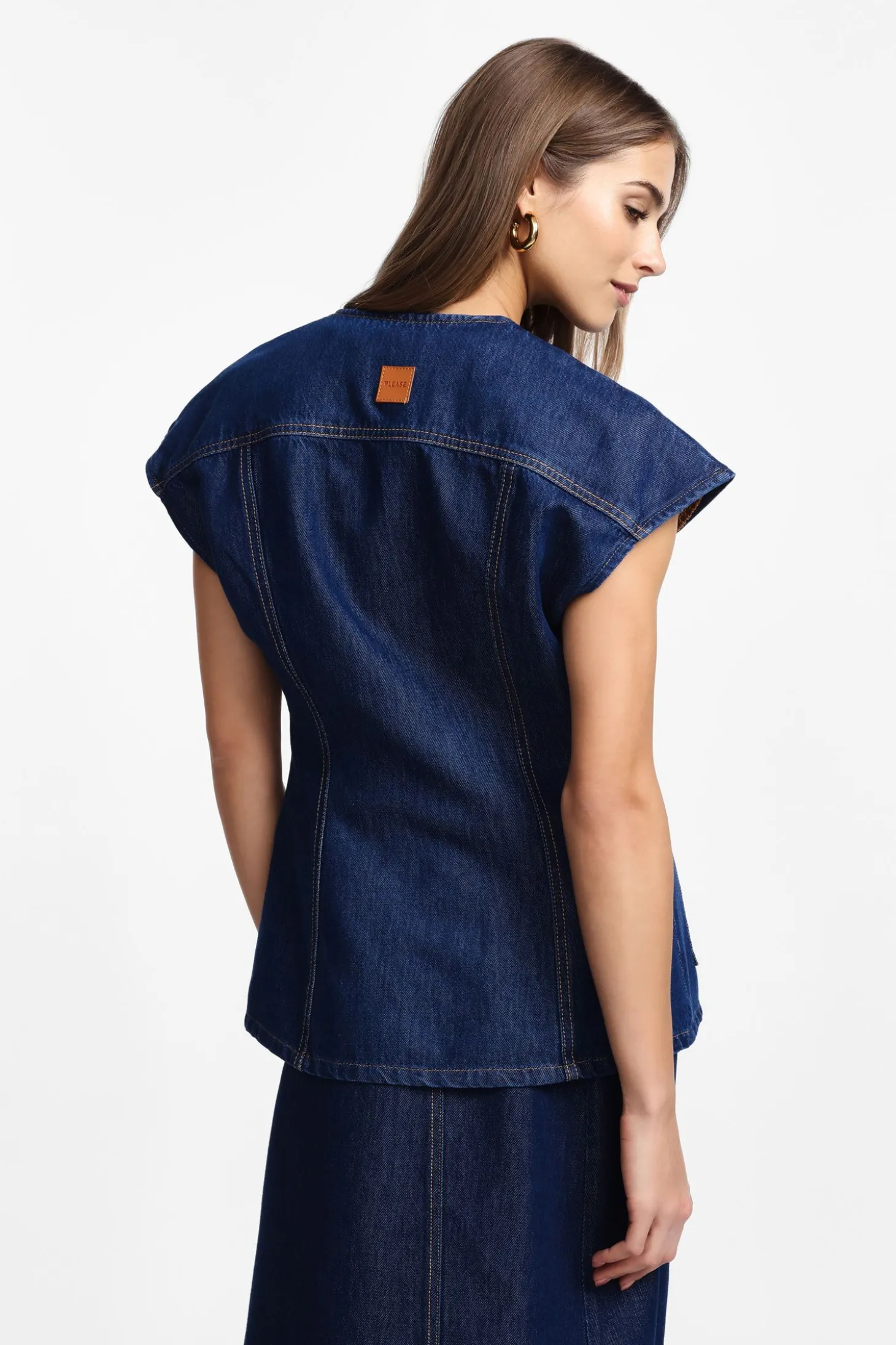 Gilet in denim con doppio cinturino