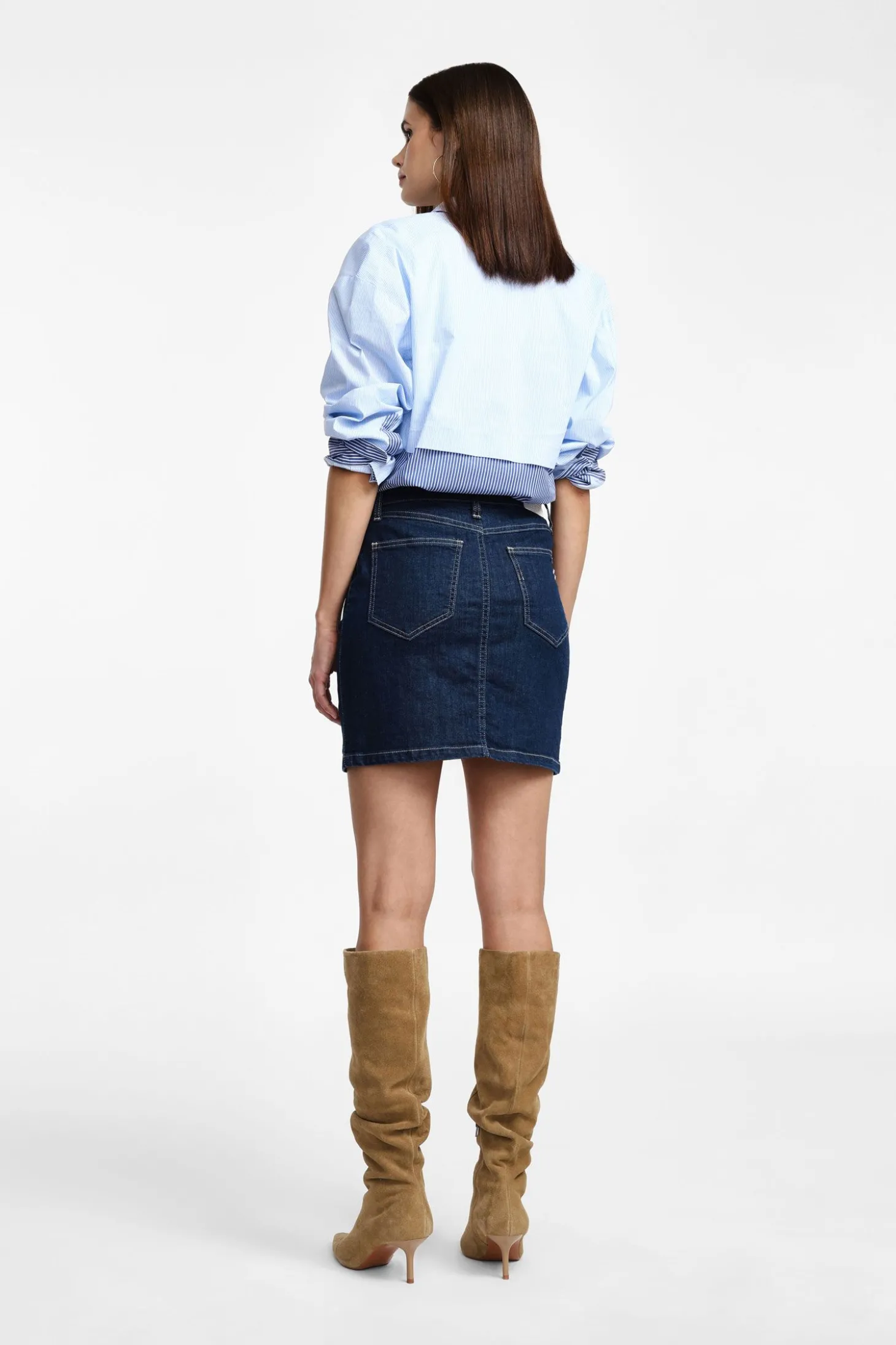 Gonna corta in denim con spacco
