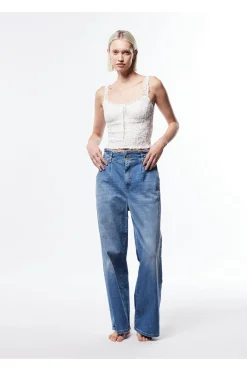 Jeans a gamba larga con vita alta