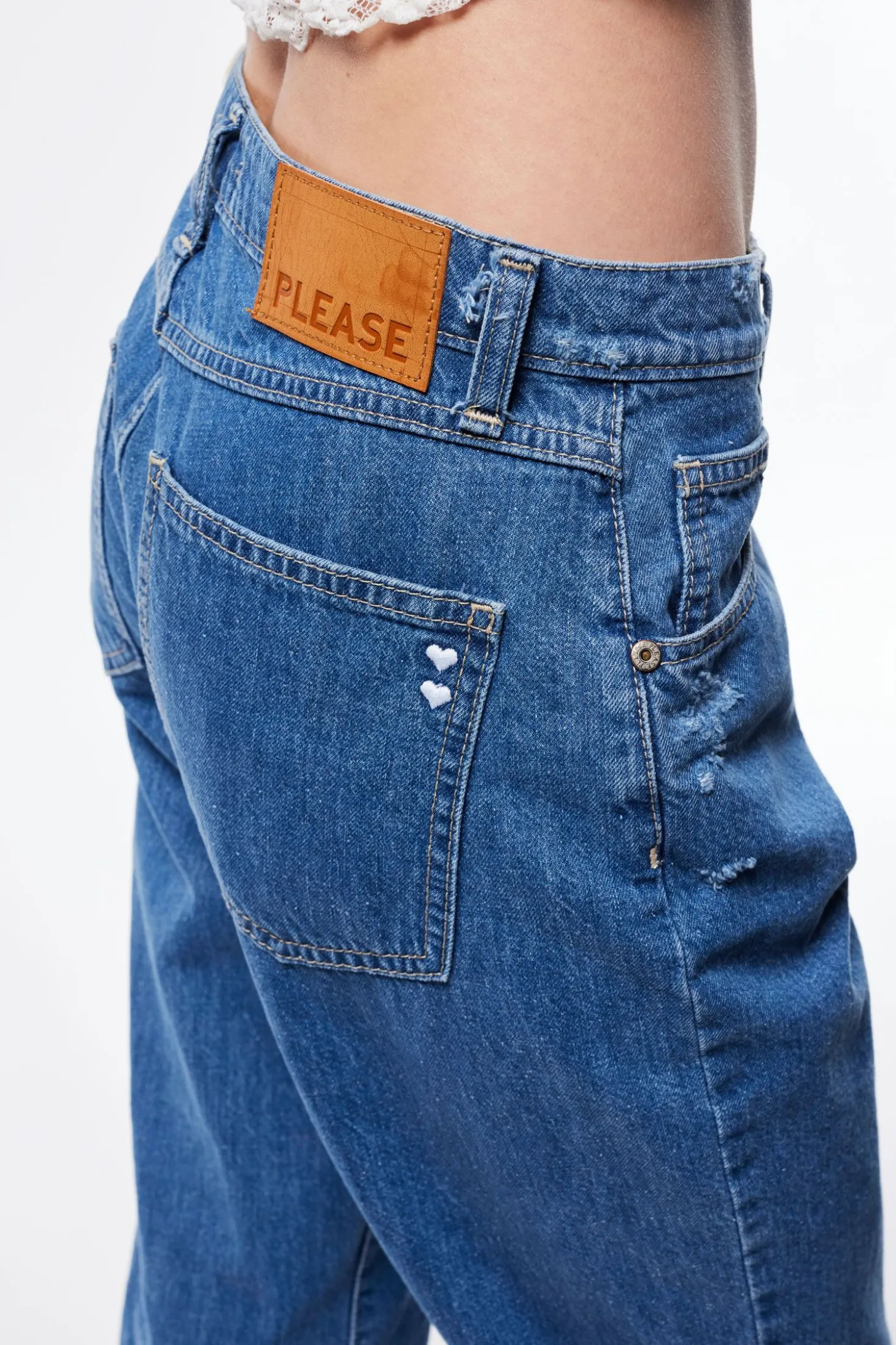 Jeans a sigaretta con microrotture