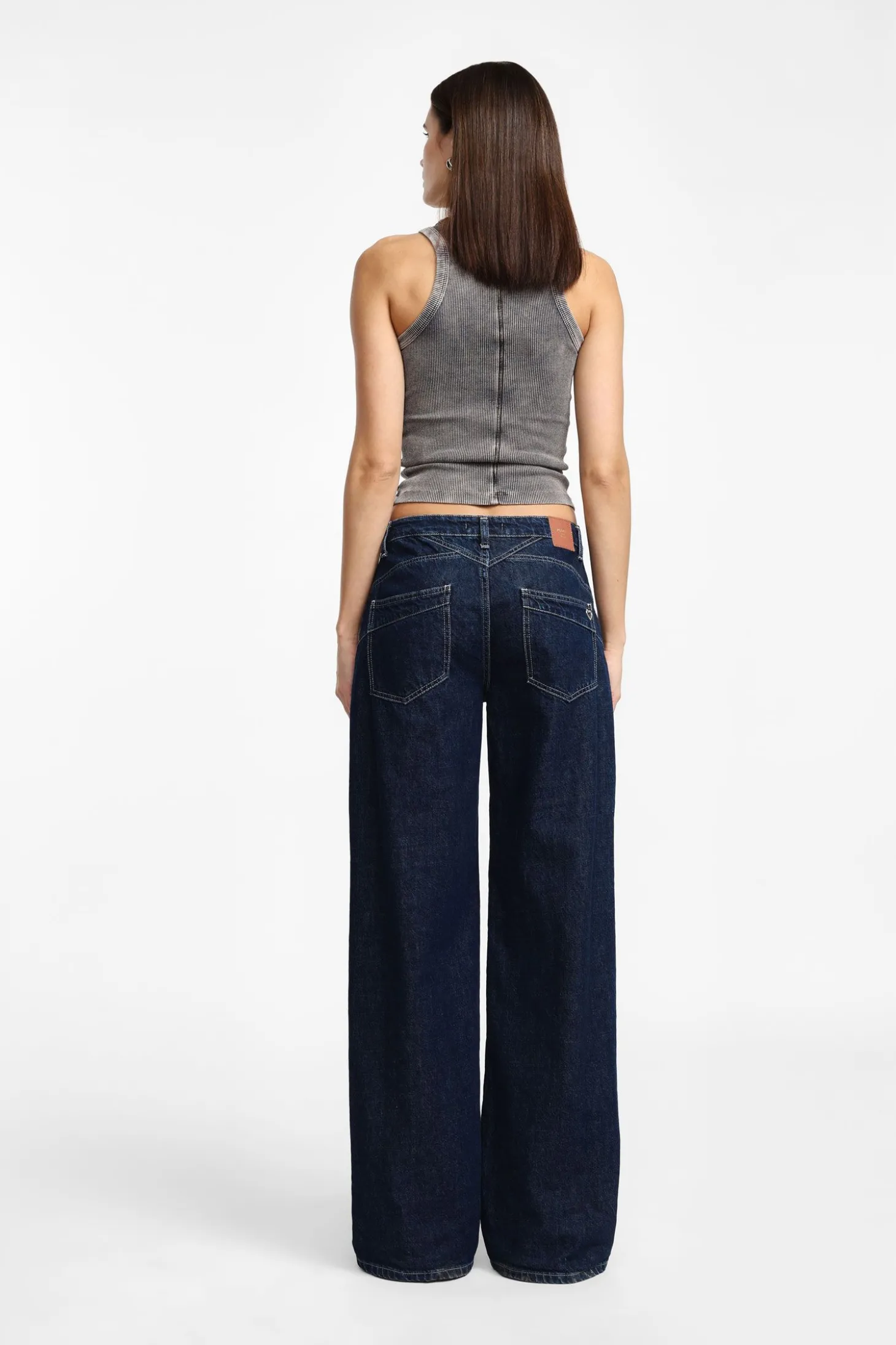 Jeans a zampa con vita media