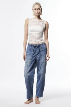 Jeans ampi paperbag con cuciture