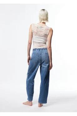 Jeans ampi paperbag con cuciture