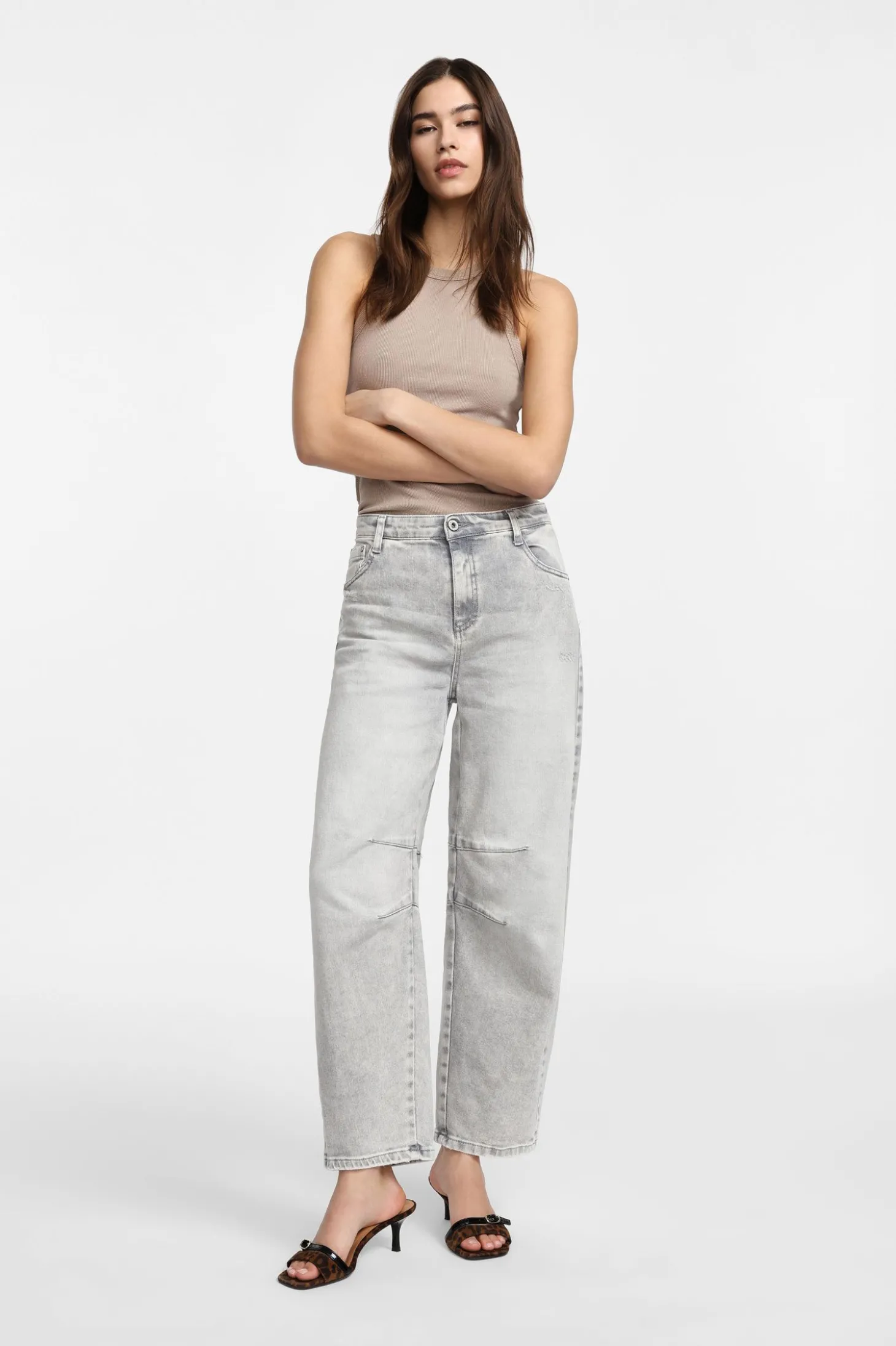 Jeans tapered a vita alta