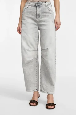 Jeans tapered a vita alta