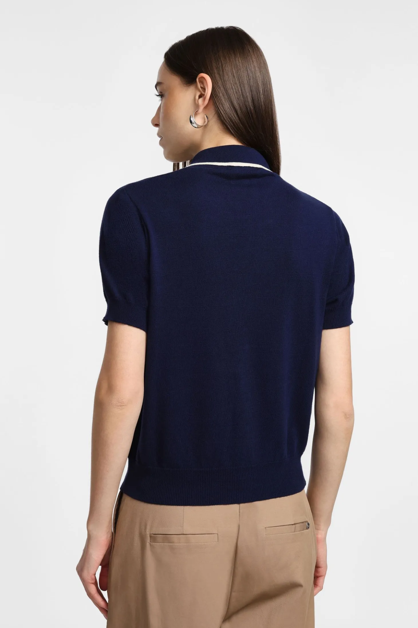 Maglione con colletto e righe