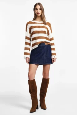 Minigonna di jeans con cinturino