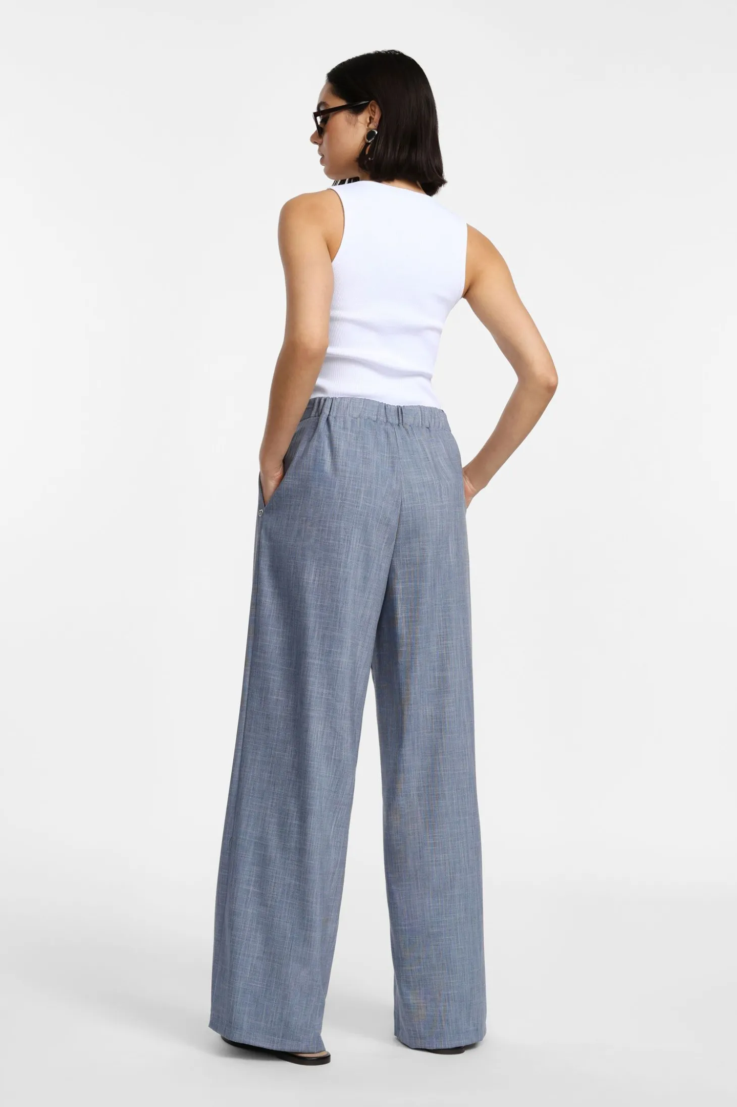 Pantaloni a gamba ampia con vita alta