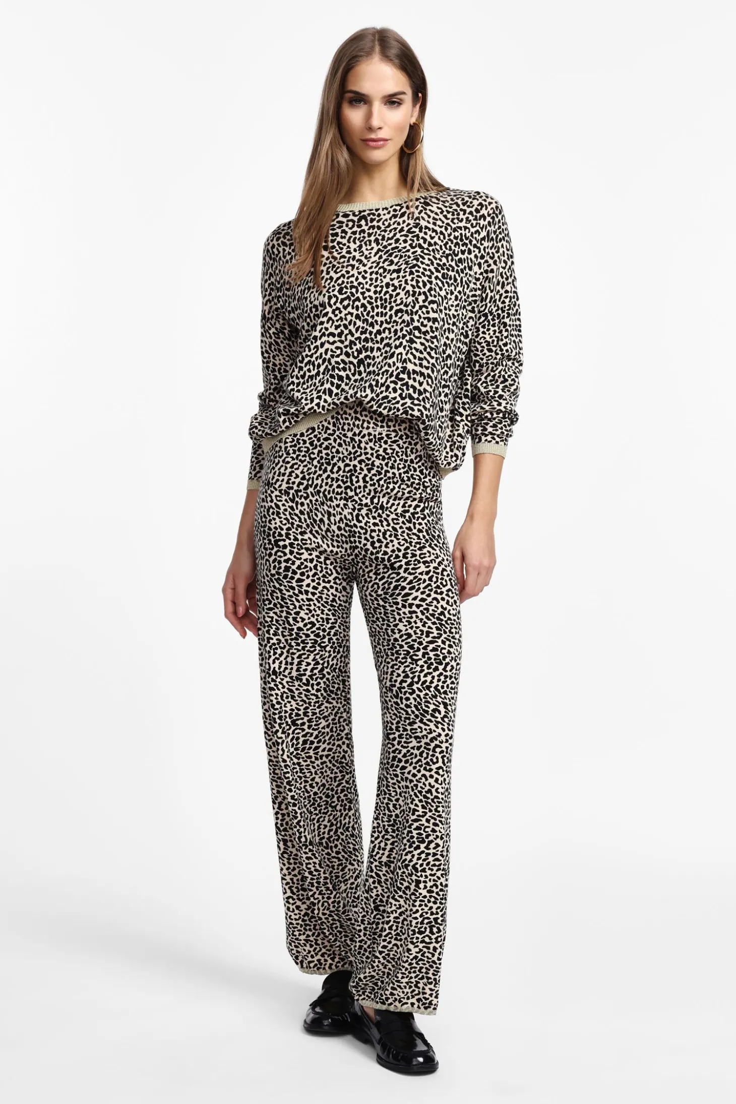 Pantaloni a zampa stampa animalier