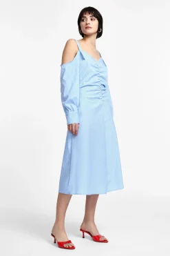 Vestito a righe con spalline e maniche